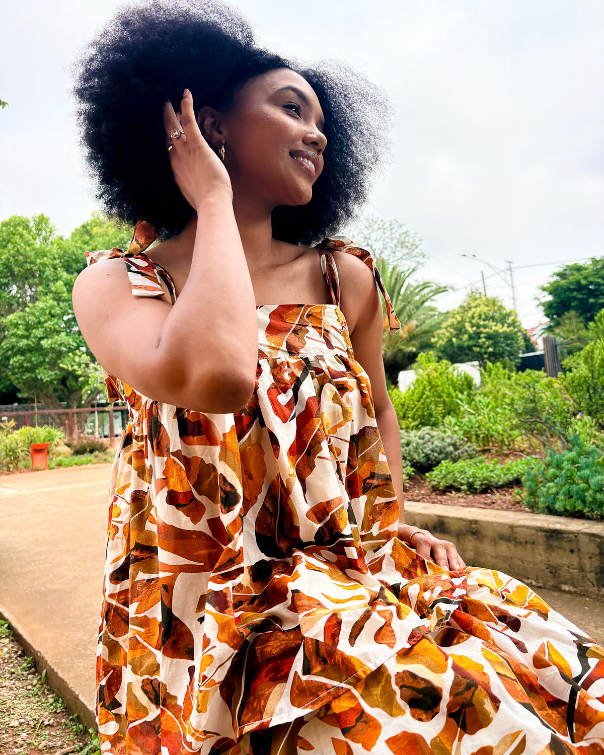 Michaela Dress Brown Floral - DR PACHANGA