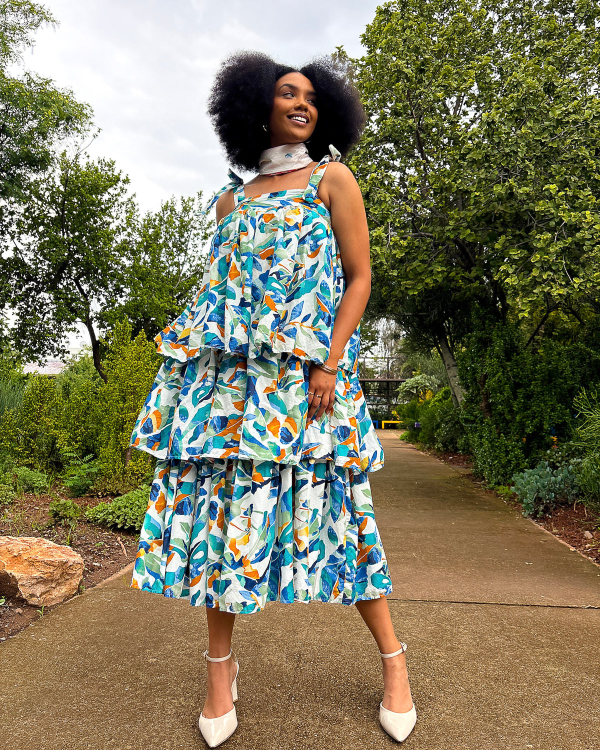 Michaela Dress Blue Floral - DR PACHANGA
