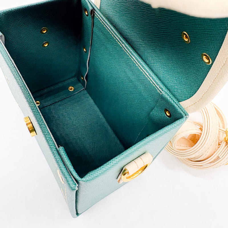 Grace Jones Emaral Green - DR PACHANGA